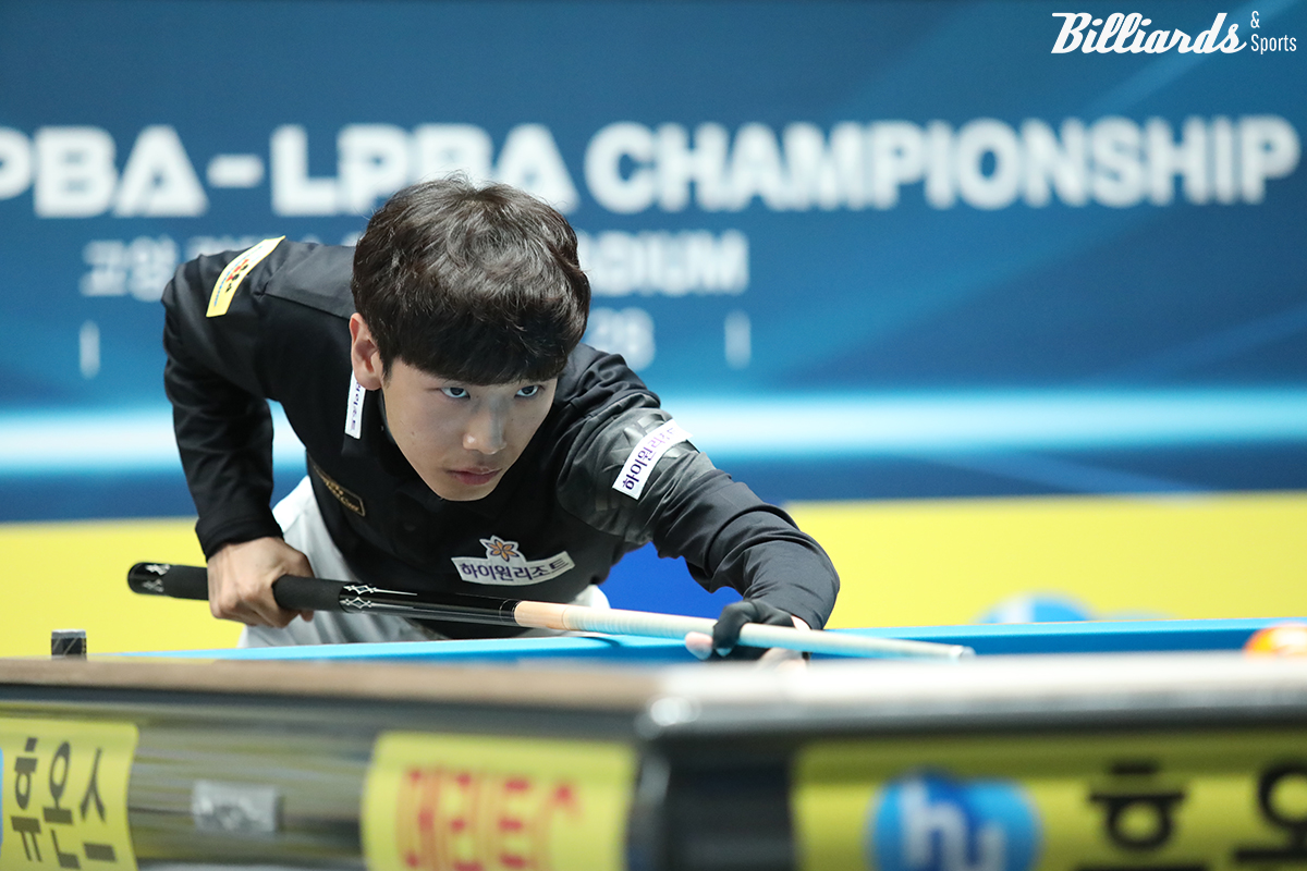 '디펜딩 챔피언' 다비드 마르티네스(크라운해태)를 32강에서 3-2로 꺾은 임성균(하이원리조트). 