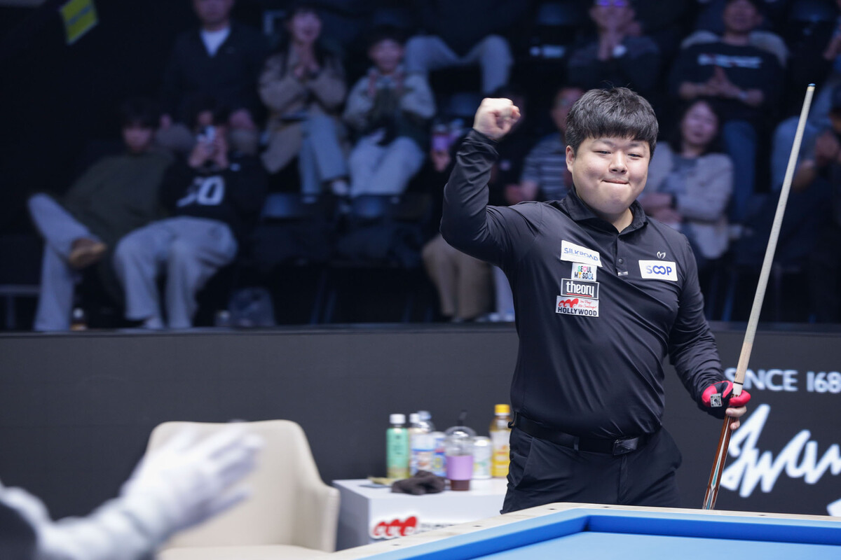 조명우(서울시청)가 광주 세계3쿠션당구월드컵 준결승전에서 에디 멕스(벨기에)에게 승리하며 결승에 진출했다.  사진=SOOP 제공