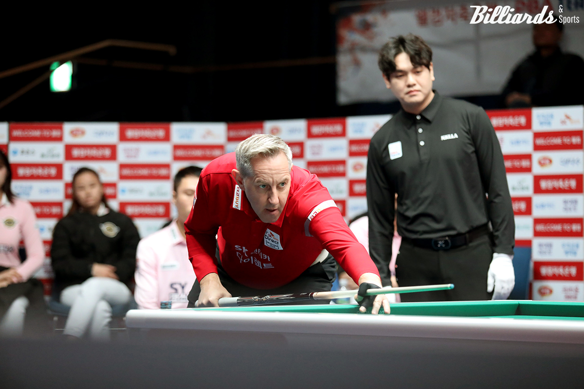 SK렌터카가 프로당구 PBA 팀리그에서 사상 두 번째 10연승을 달성했다. 사진은 세트스코어 2-2의 승부처 5세트 남자단식에서 1이닝에 11점 퍼펙트큐를 친 SK렌터카의 에디 레펀스(벨기에). 사진=고양/김민영 기자