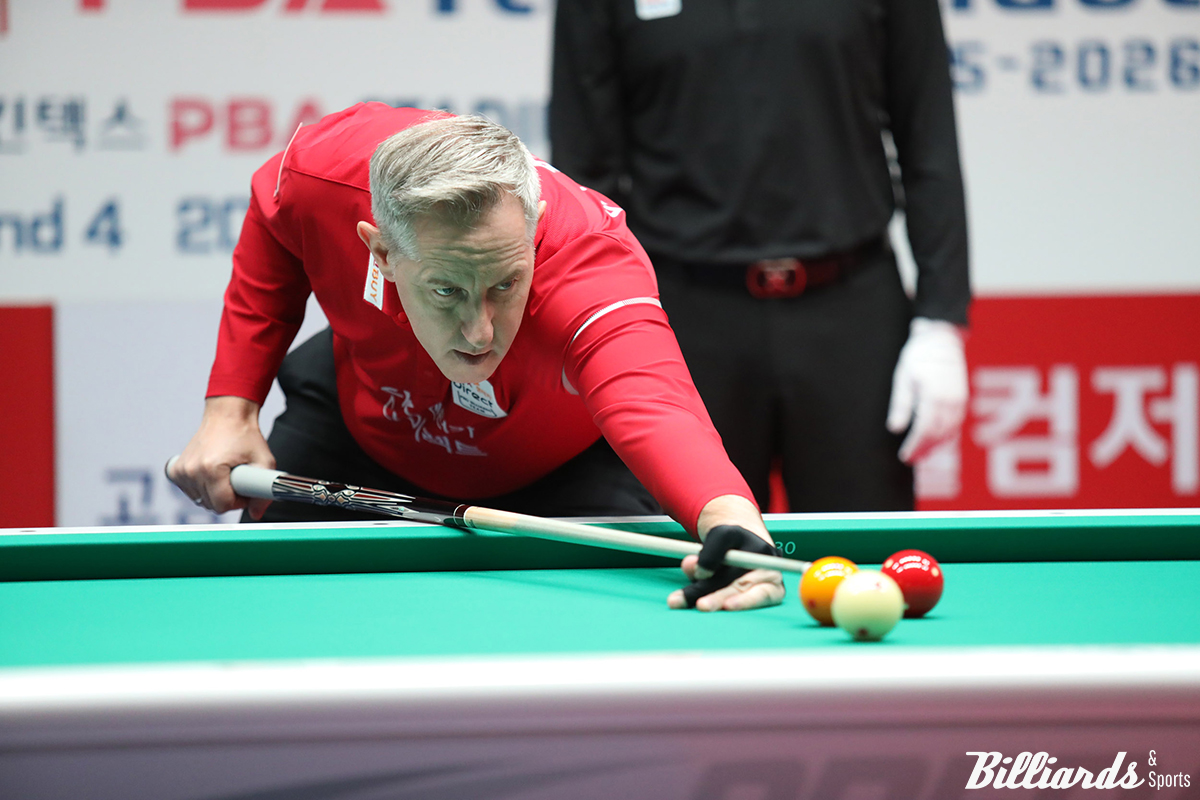 5세트 1이닝에 퍼펙트큐에 성공한 SK렌터카의 에디 레펀스(벨기에).