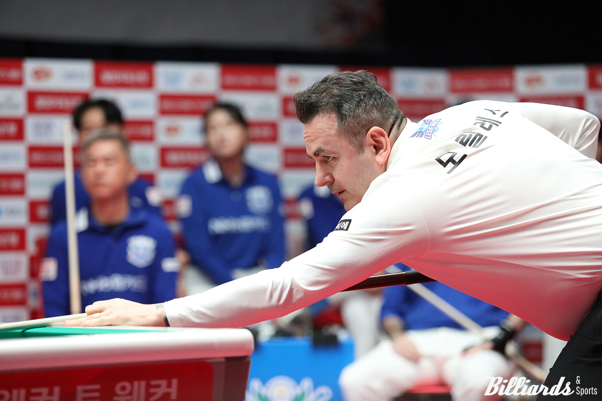 3세트 남자단식을 승리한 휴온스의 로빈슨 모랄레스(콜롬비아).