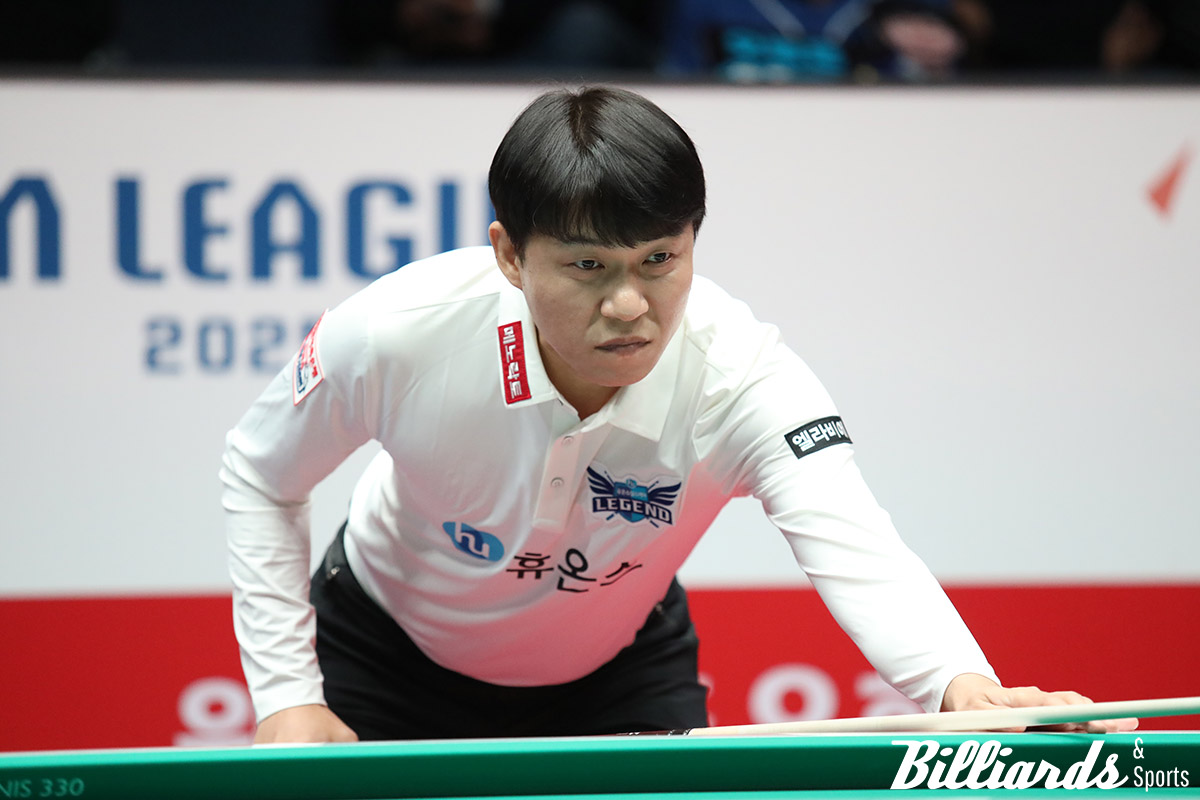 휴온스의 주장 최성원이 5세트 주장전에서 강동궁(SK렌터카)을 꺾고 추격의 발판을 마련했지만 끝내 세트스코어 2-4로 패배하고 말았다. 사진=고양/김민영 기자