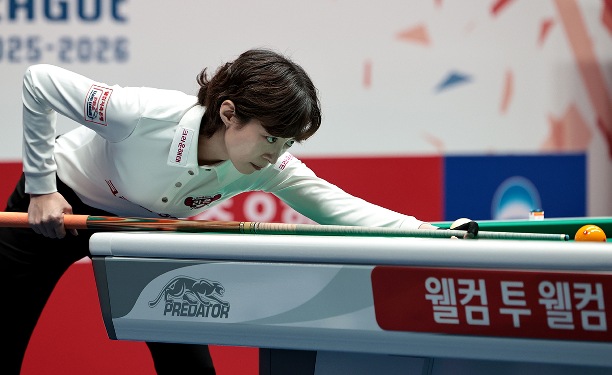 4세트 혼합복식에서 오태준과 호흡을 맞춰 승리한 크라운해태 임정숙.