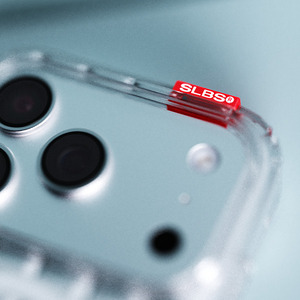 슬래시비슬래시, 아이폰 17 시리즈용 'PRSM' 클리어 케이스 출시 - 뉴스 썸네일 이미지